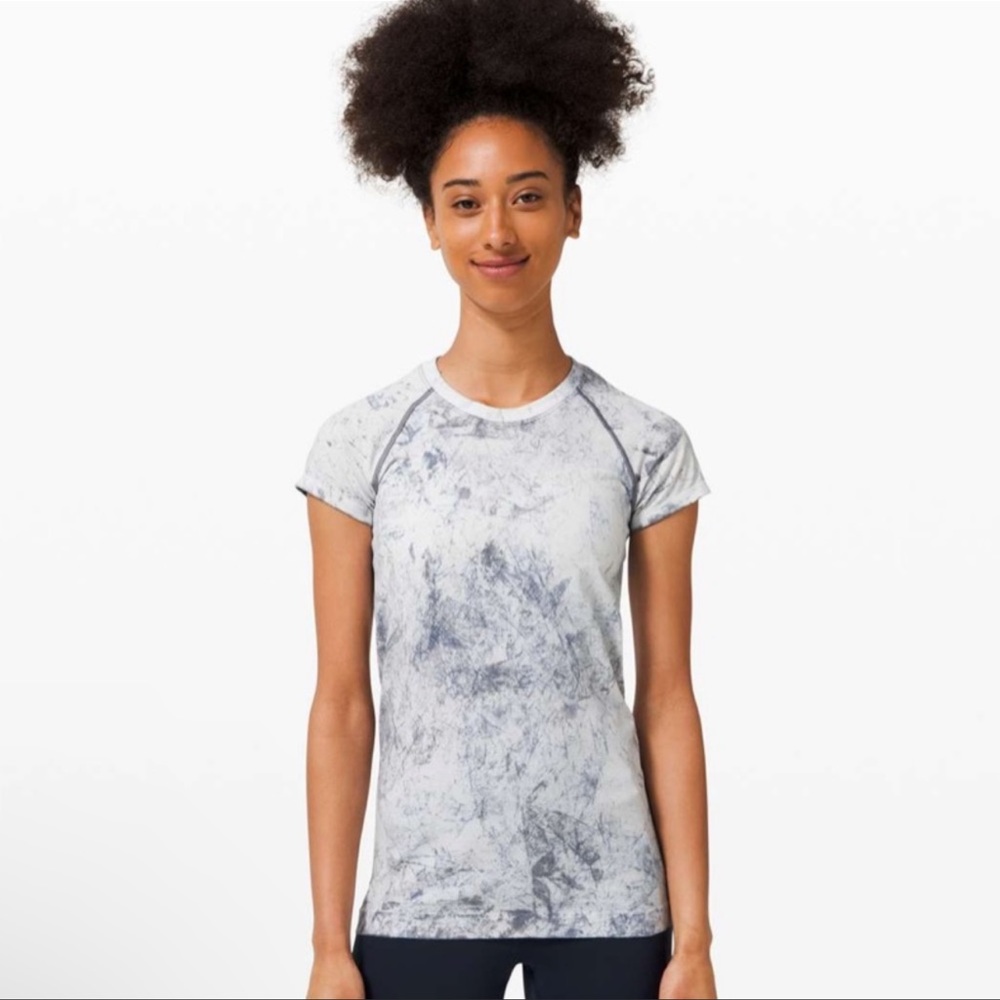 Lululemon Swiftly Tech Short Sleeve 2.0 MultiDye
Multi Dye White Grey Black 8